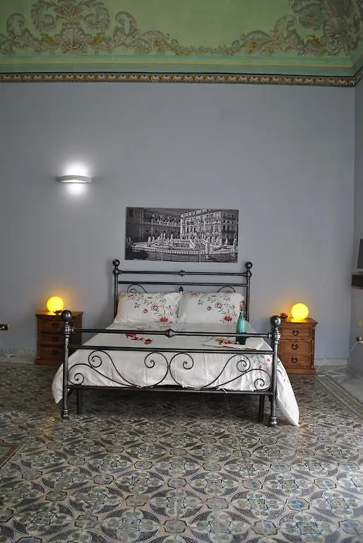 Bed and Breakfast Antica Dimora Palermo 3*,