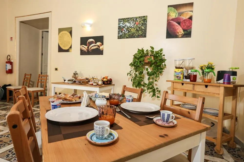 مبيت وإفطار باليرمو Antica Dimora 3*,  إيطاليا